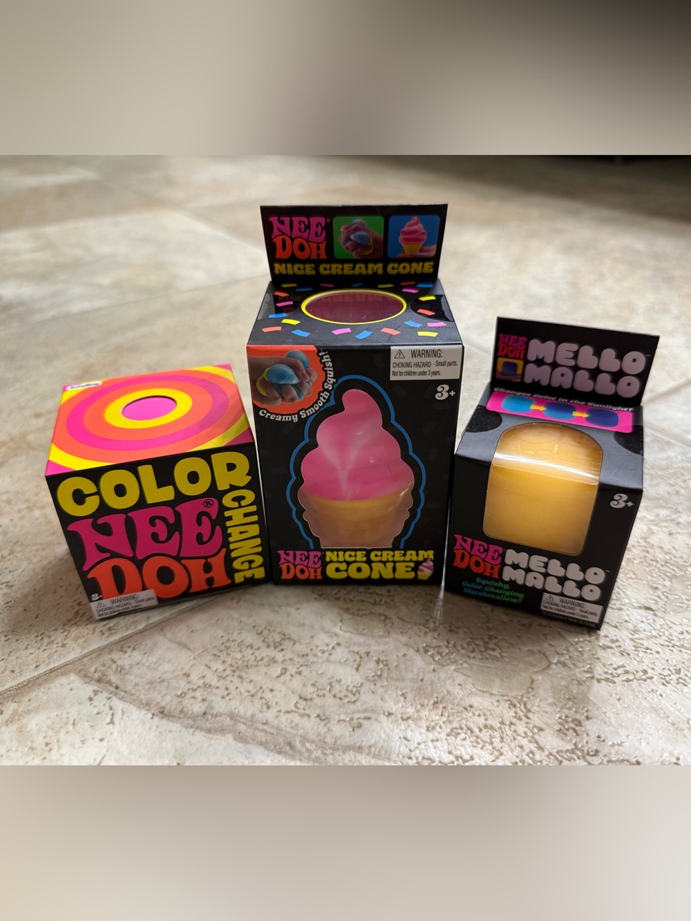 NeeDoh Nice Cream Pink, color change pink and mellow mallo Yellow